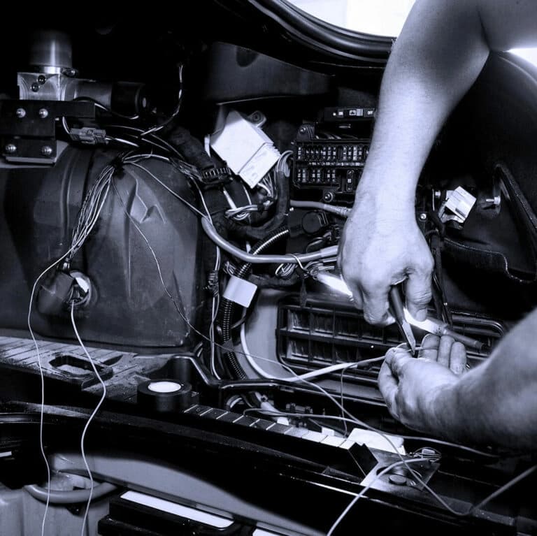 Électronique embarquée des tableaux de bord